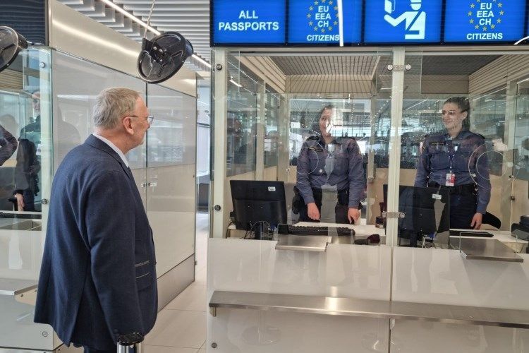 U zračnim lukama više nema graničnih kontrola - Božinović vjeruje da će promet rasti
