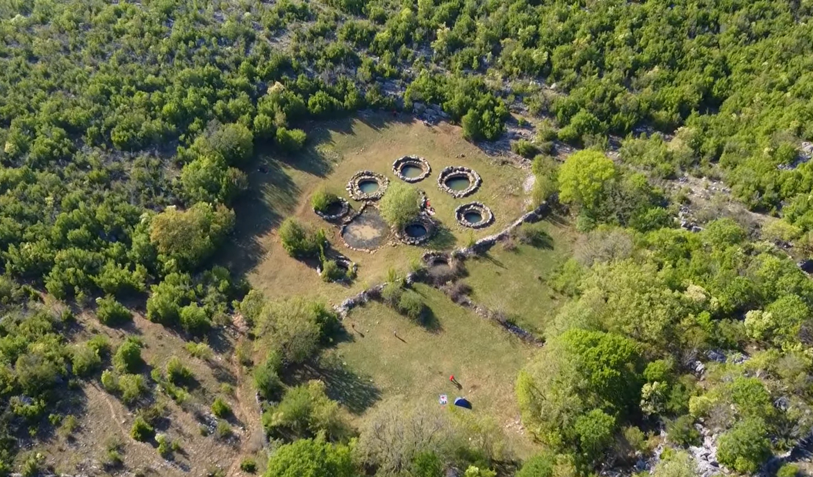 VIDEO Bunari Rajčice, jedan od ljepših fenomena Dalmatinske Zagore