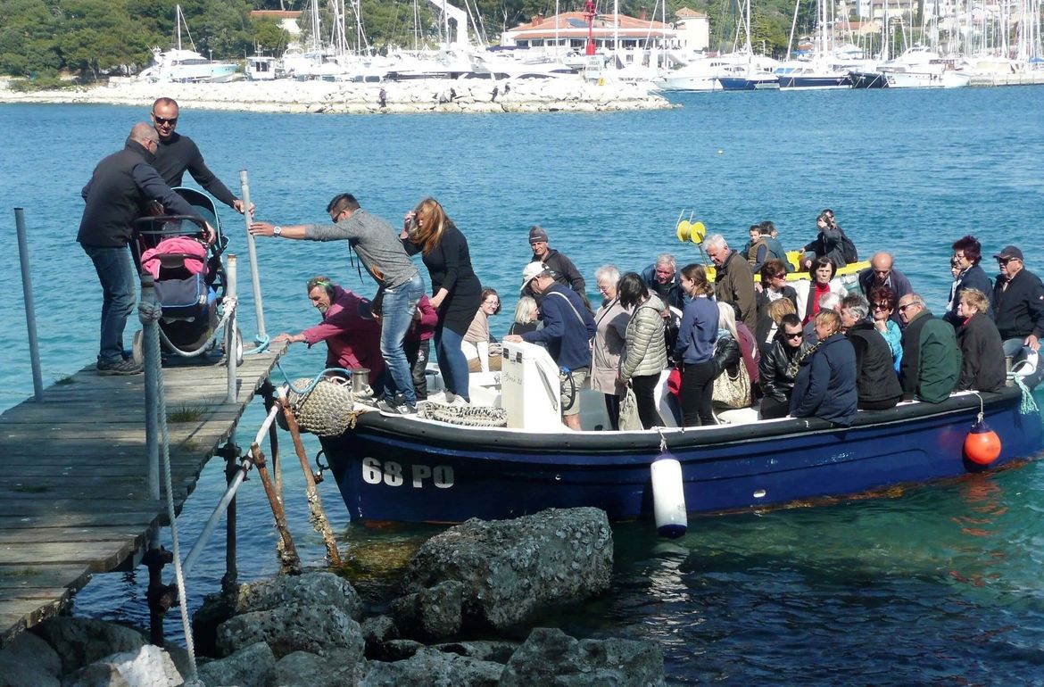 BLAGDAN SV. JURJA - Na otoku procesija i misno slavlje