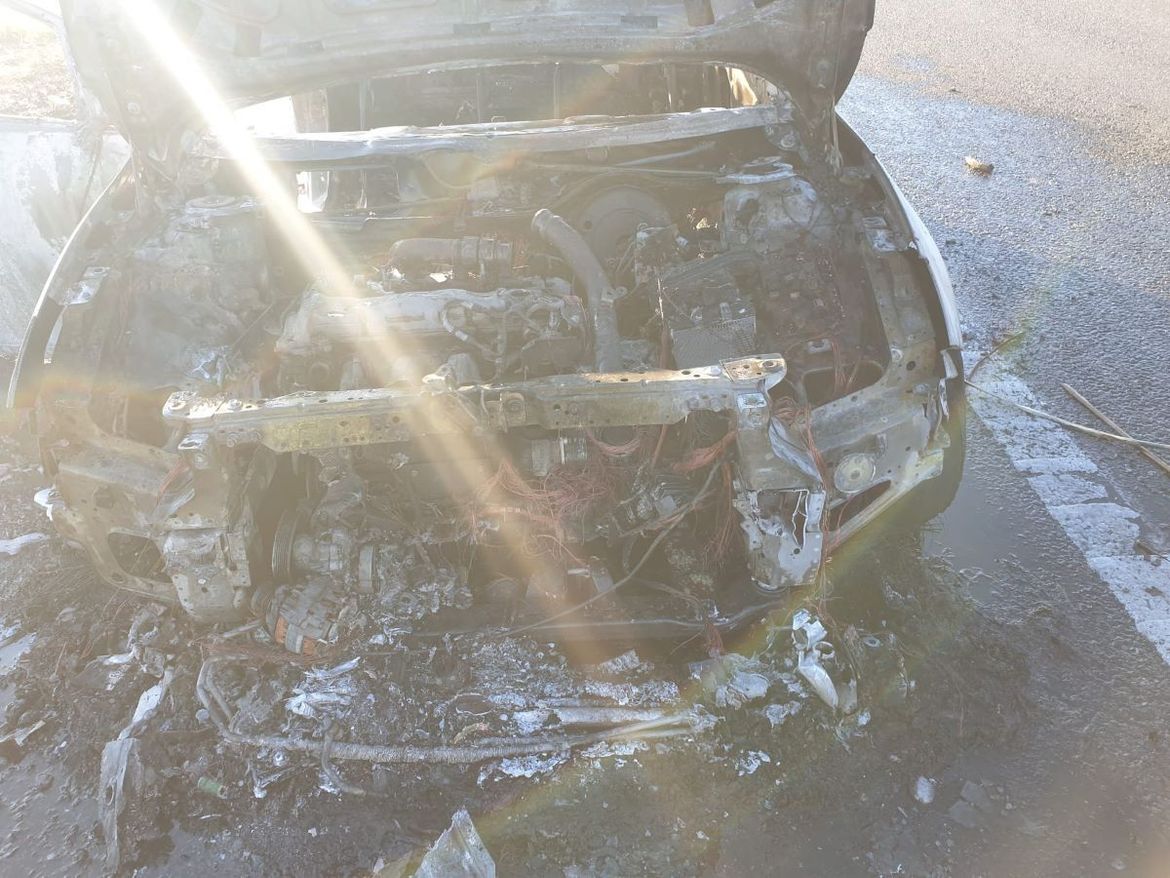 DOVRŠEN OČEVID Vozila dvojice policajaca na Cresu namjerno zapaljena