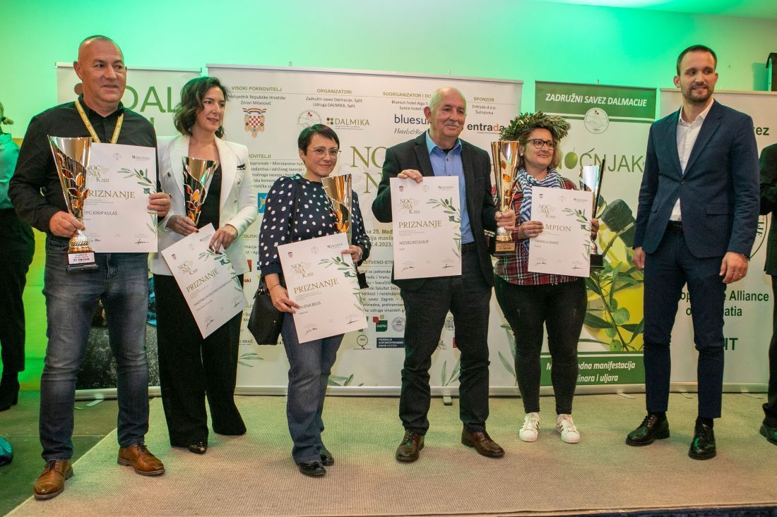 NOĆNJAK Odabrana najbolja ovogodišnja maslinova ulja