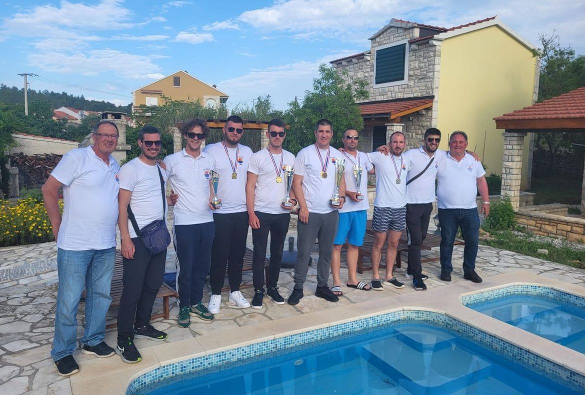 Ivan Galzina iz zadarskog 'Zubaca' prvak države u lovu štapom iz brodice