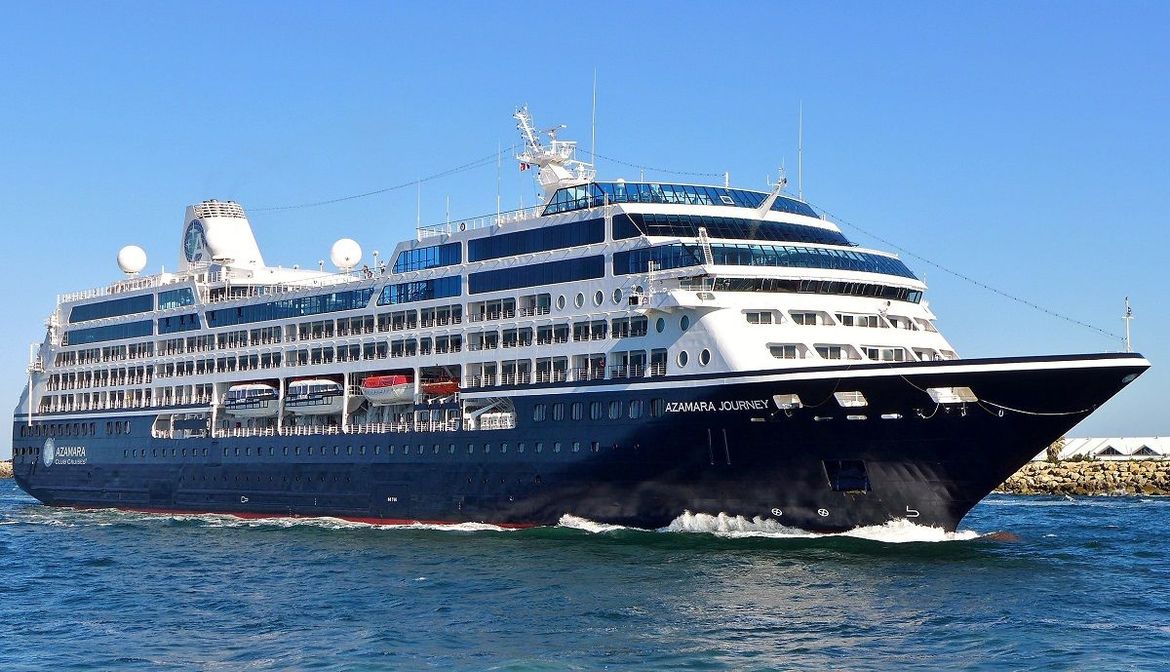 U Dubrovnik stigao kruzer pun svingera - Uskoro stiže i u Šibenik