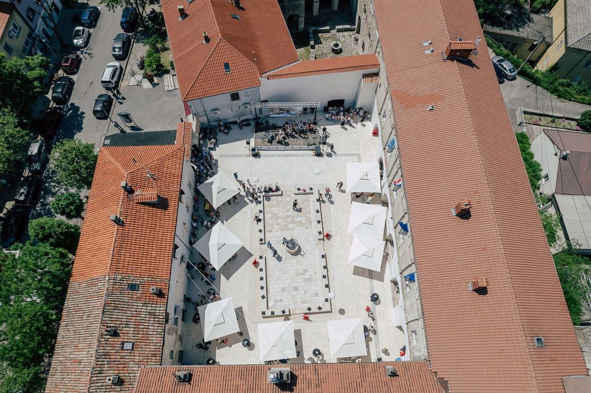 Povežimo se baštinom - Svečano otvoren obnovljeni Trg Zrinski u Kraljevici