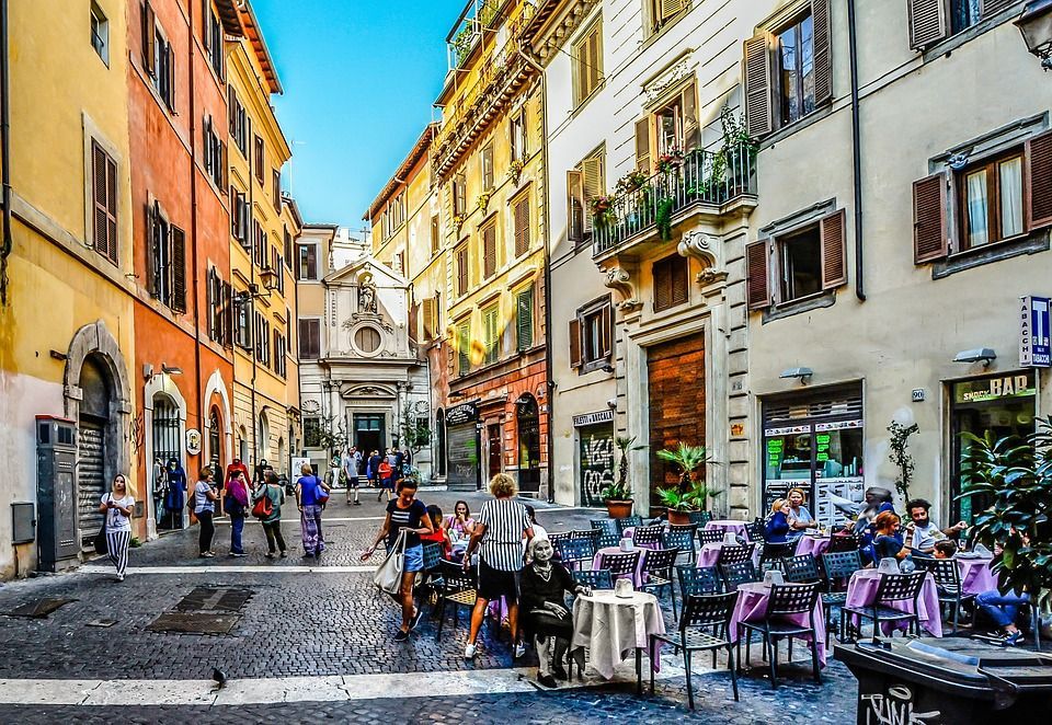 Ne jedite i ne pijte na poznatim lokacijama, jedna je od zabrana turistima u Italiji