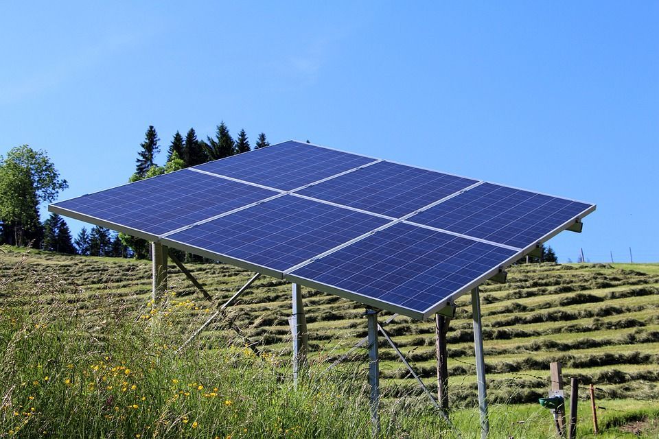 Novim Zakonom sunčane elektrane moći će se stavljati na jezera, ribnjake, solane, odlagališta otpada...