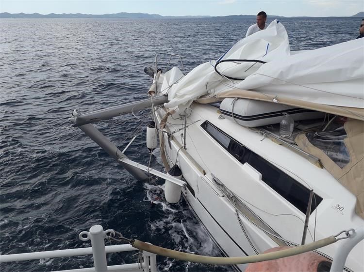 Zadarska policija priznala da je pogriješila: "Havariju ipak nije skrivila jedrilica, nego gliser, dogodila se omaška"