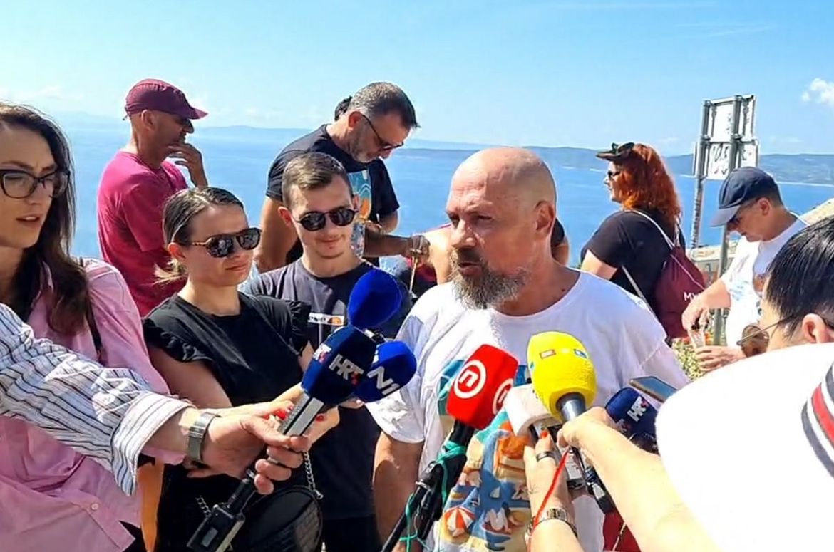 Dežulović: "Krenuli su bageri slobode prema SAO Vruji i sad čekamo oslobođenje Knina na moru"