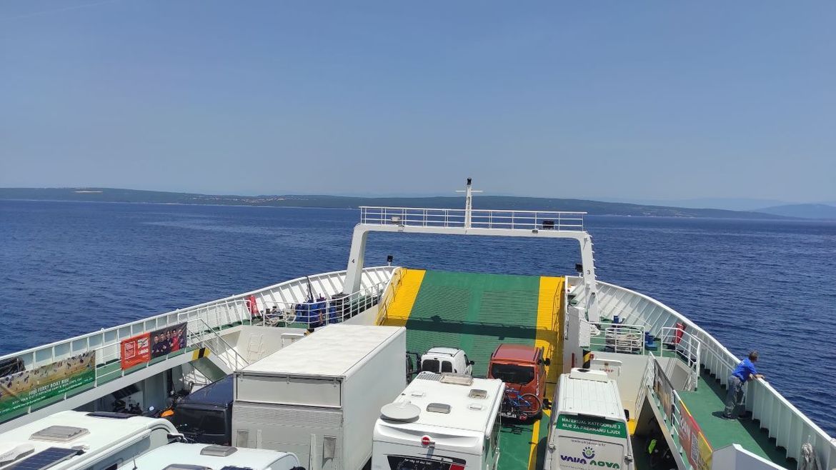 Makarska rivijera zatrpana: Gotovo 60 tisuća gostiju i prometne gužve