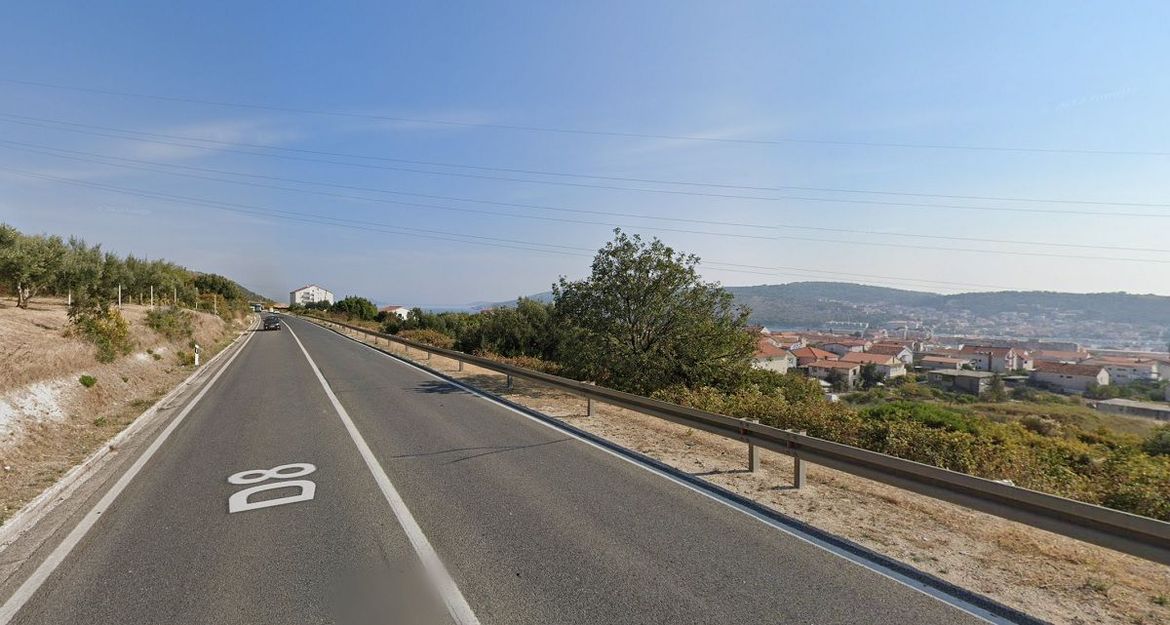 MORH: Poginuli motorist kod Trogira, kadet je HVU-a