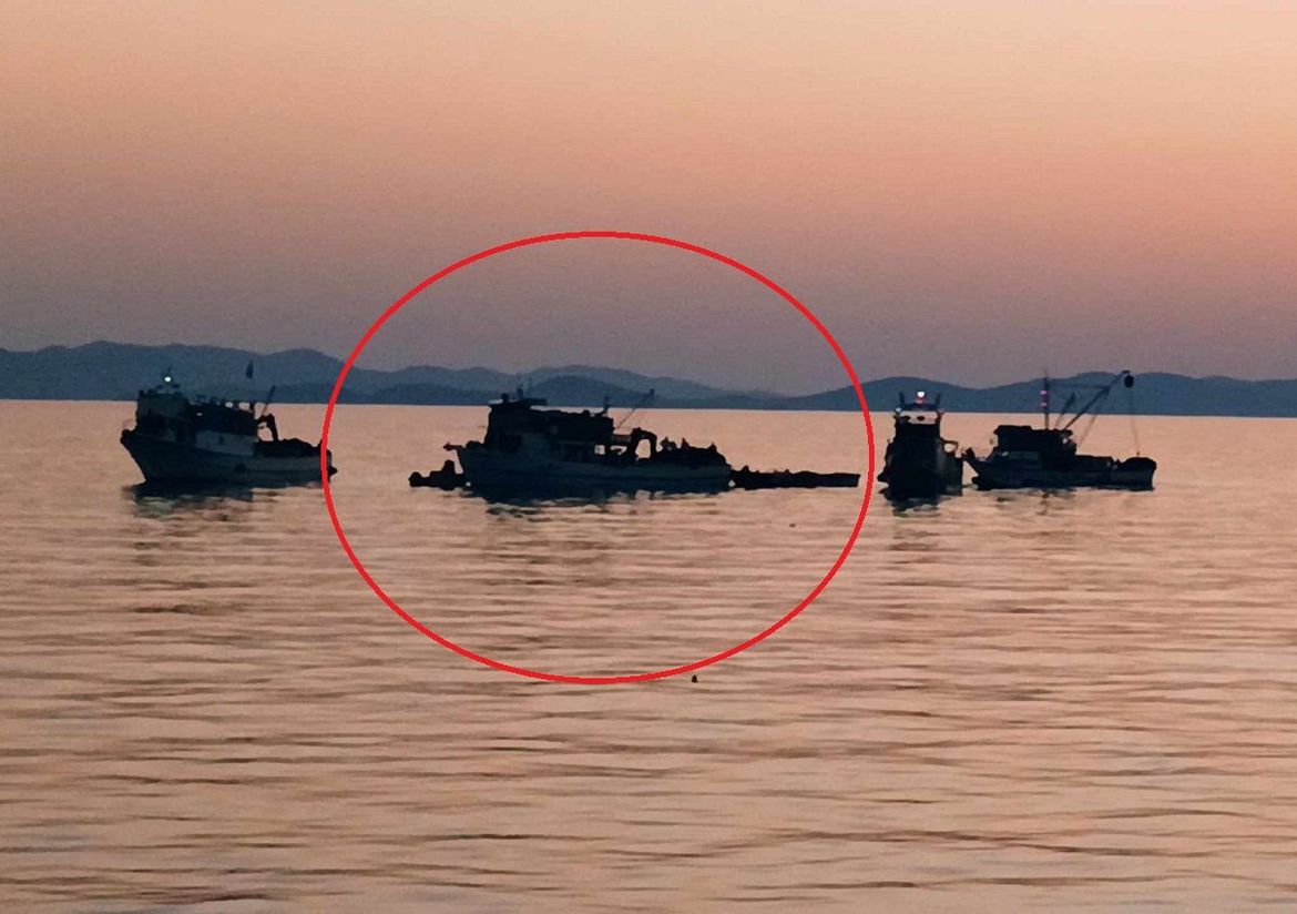 FOTO Donosimo fotografije s mjesta teške pomorske nesreće, nakon sudara jahte i ribarice