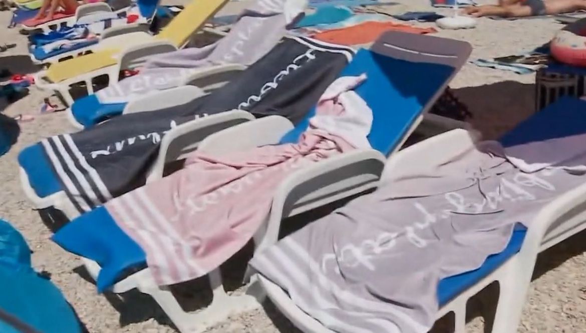 Baška voda na 5 km plaže ima više od 100 koncesionara i 2 tisuće ležaljki!