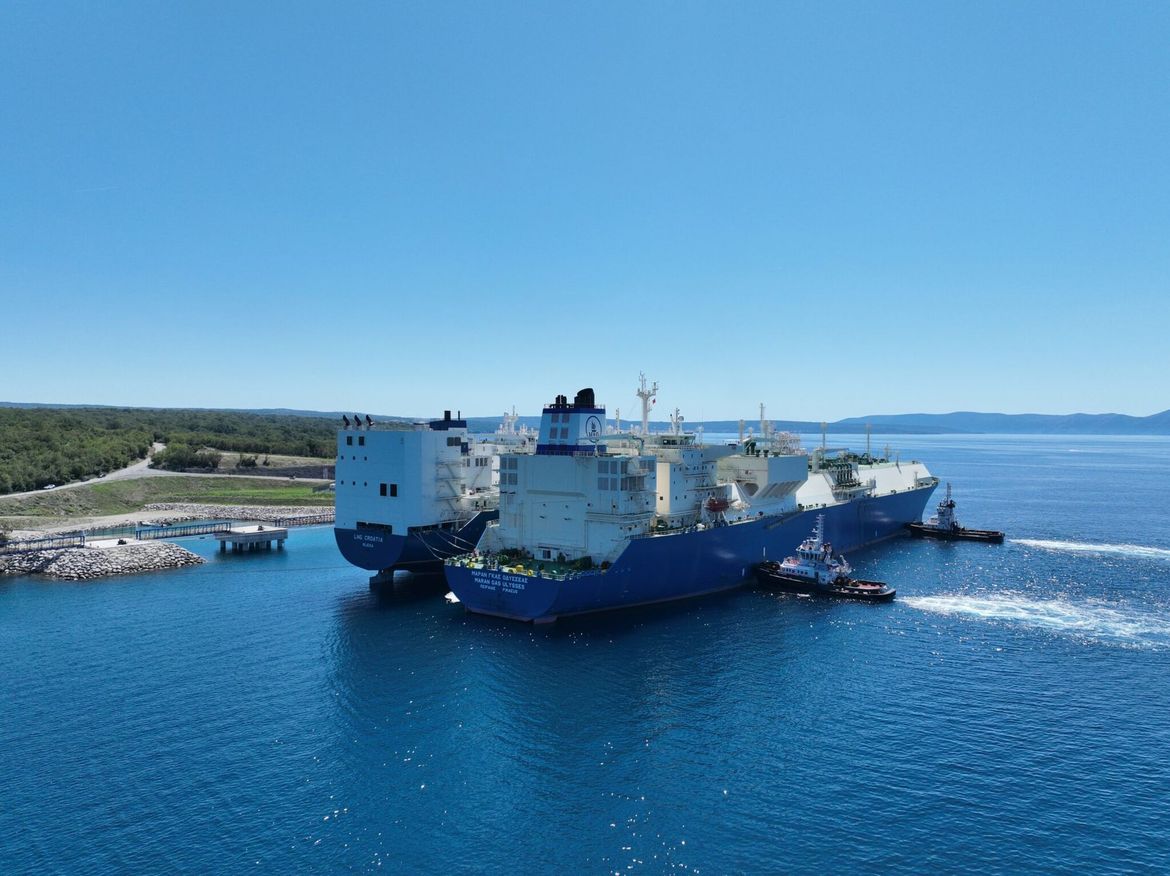U Omišalj na Terminal pristao 70. brod za prijevoz UPP-a "Maran Gas Ulysses"