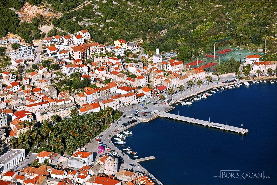U gradu Visu zabranjena glazba uživo bez dozvole turističke zajednice - građani u nevjerici!