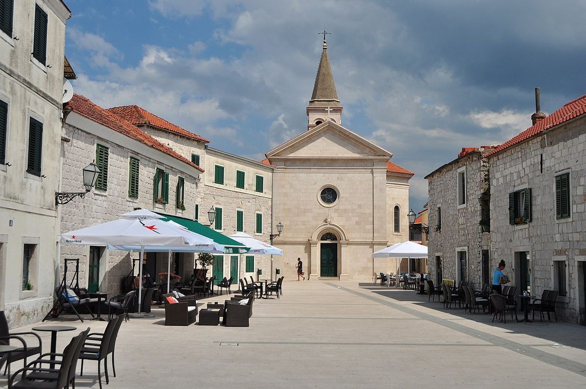 Pošteni Opuzenac vratio Zagrepčanima torbicu s novcem, karticama i važnim dokumentima