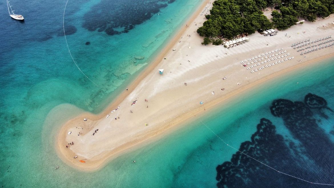 Zašto je najpoznatija hrvatska plaža promijenila oblik i ne izgleda kao prije?