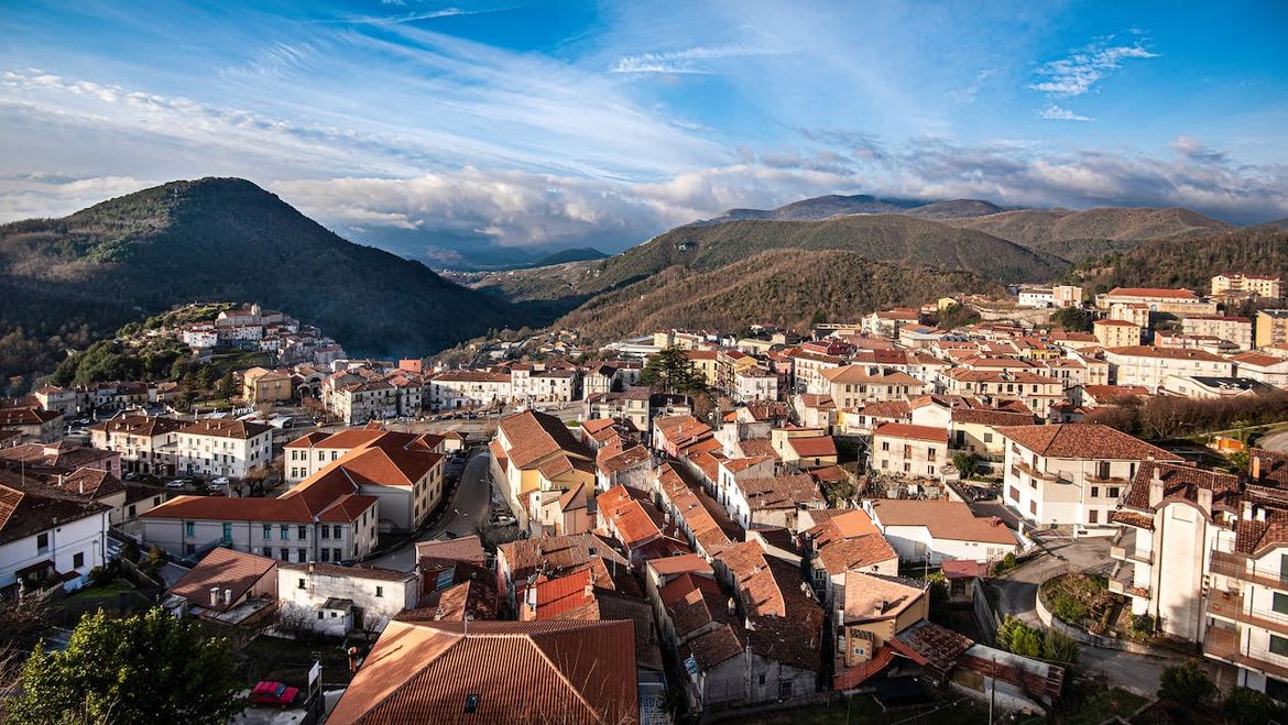 U srcu mediteranskog otoka nudi se besplatan smještaj, ured i  priroda koja oduzima dah