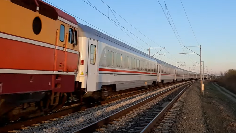 Istarski školarci nezadovoljni voznim redom vlakova!