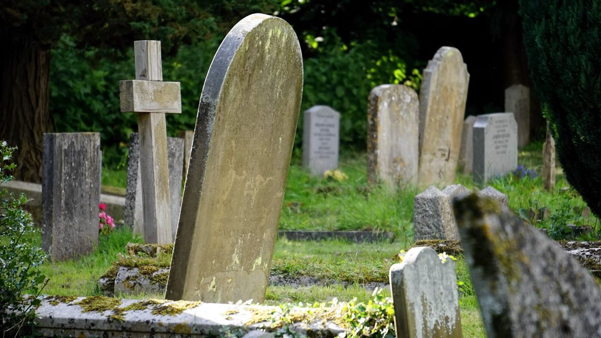 Muškarac koji je 2016. pao u grob u Sukošanu dobio 1793 eura odštete