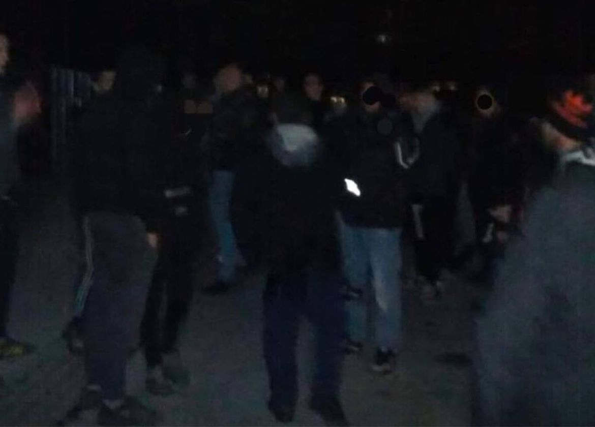 Riječki huligani slagali da su migranti oteli dijete i da su ga građani vratili - Policija apelira: "Ne širite neprovjerene informacije!"