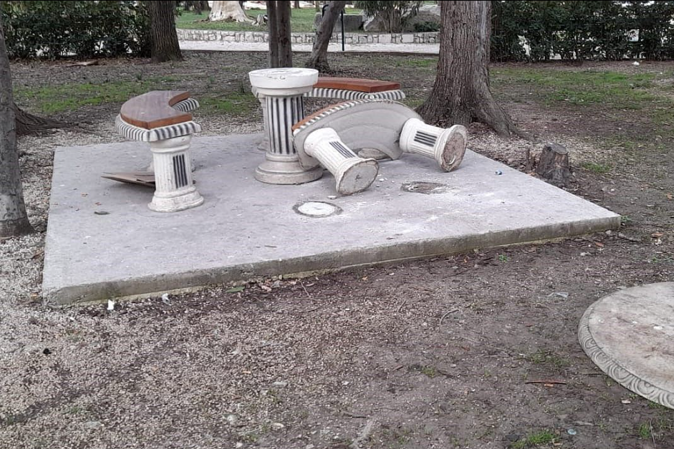SRAMOTA Divljaci su "lijepo" uništili trogirski park!