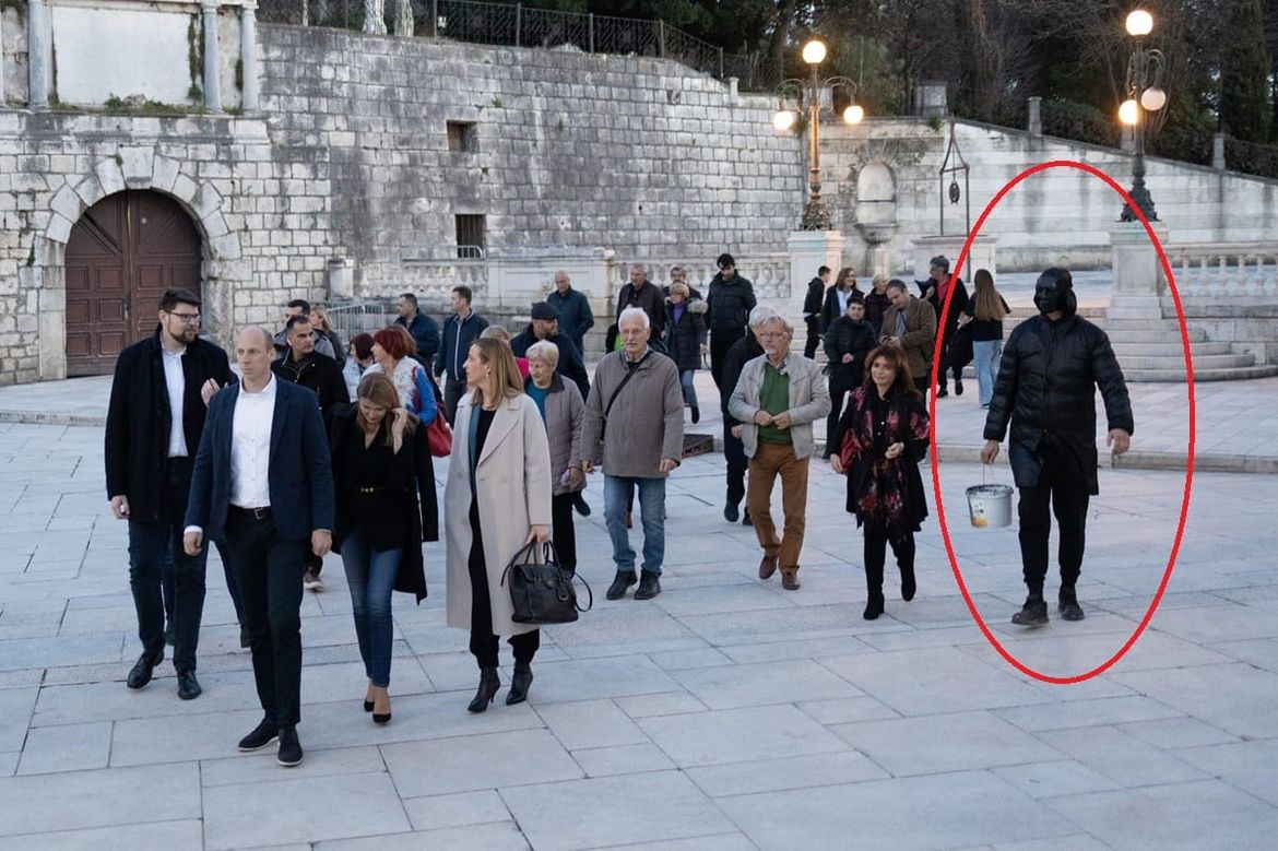 Maskirani muškarac napao Peđu Grbina i SDP-ovce u Zadru - zalio ih kantom kemikalija!