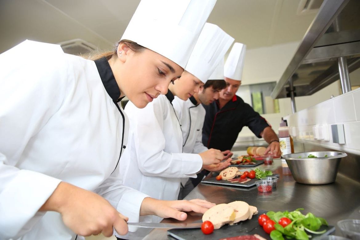 Međunarodni gastronomski vodič Gault&Millau Croatia 2024 dodijelio trofeje najboljim hrvatskim kuharima i restoranima