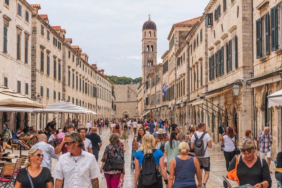 DZS: Značajan porast dolazaka i noćenja turista u ožujku ove u odnosu na ožujak prošle godine