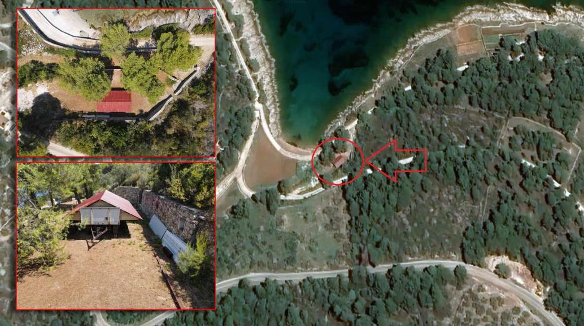 MULJANJE PRED LEGALIZACIJU? Donijeli krov na prikolici u bračku uvalu, kako bi iz zraka izgledalo da je tu "kuća"