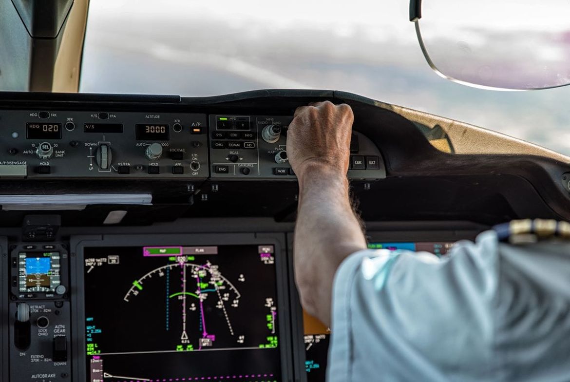 DRAMA U ZRAKOPLOVU ZA SPLIT Pokušao se na silu probiti u pilotsku kabinu, pa se zaključao u wc!
