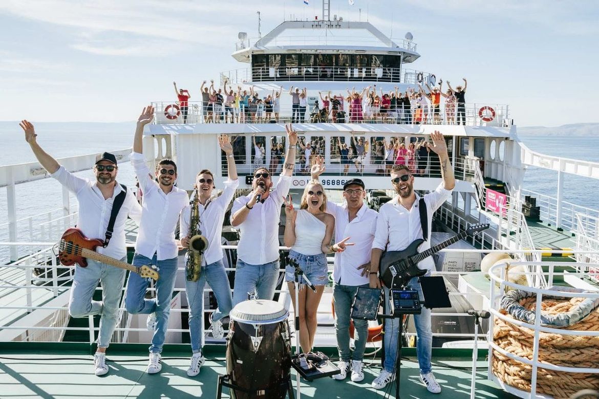 Band održao koncert na trajektu Jadrolinije