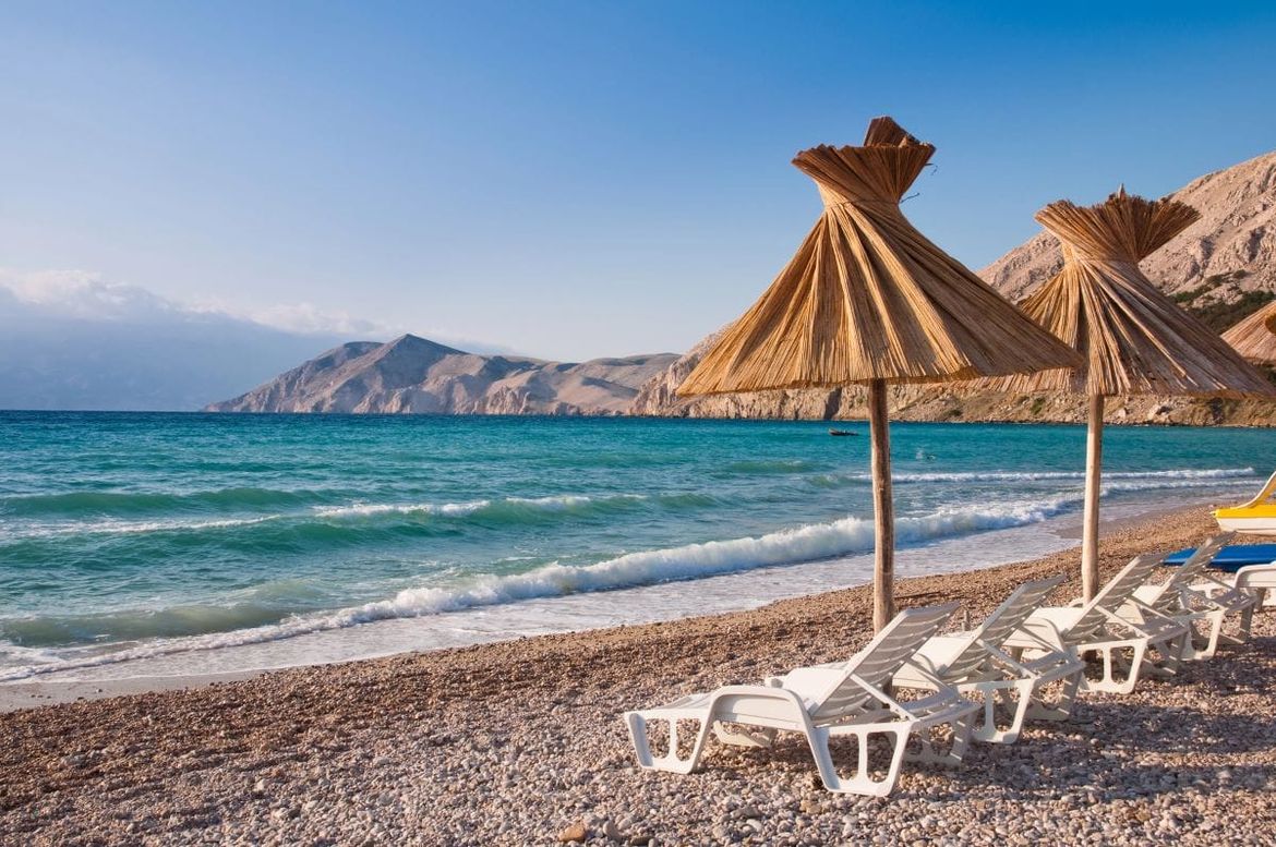 Slijede vrući dani i tople noći, s temperaturom mora oko 22 °C