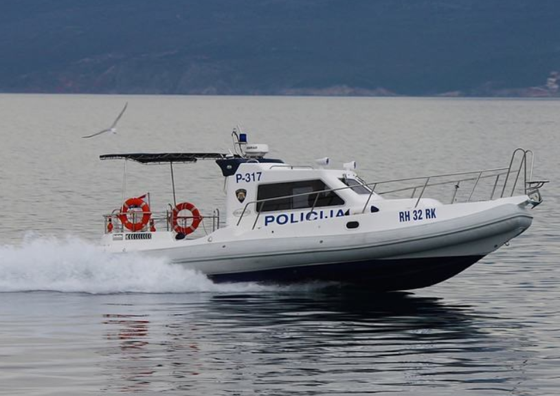 DIVLJI I BAHATI Nijemci, Austrijanci, Česi, Slovenci i Mađari divljački glisirali uz obalu u akvatoriju Raba!