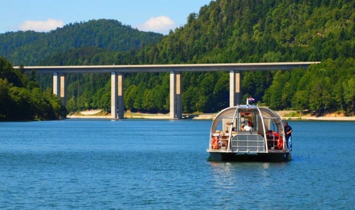 Bajerdera: Koncertna ljetna večer od jezera do zvijezda uz Tri soprana