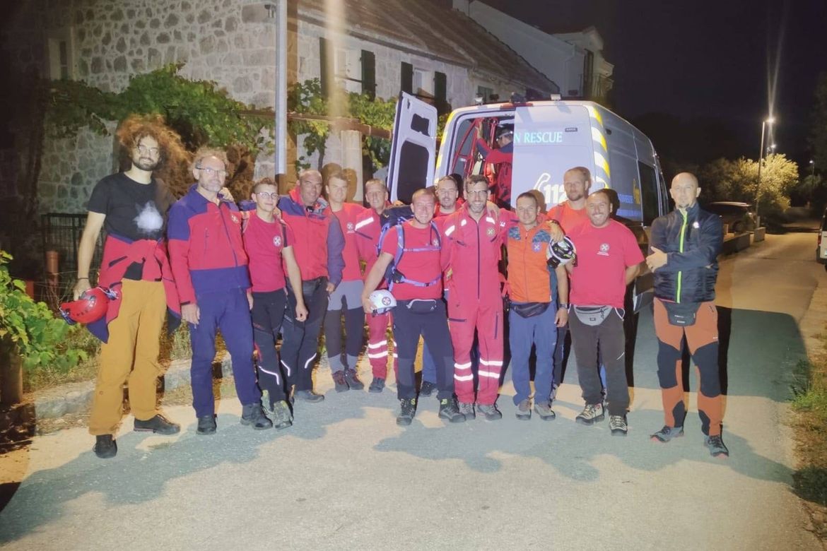 HGSS na Biokovu po mraku spašavao izgubljene Čehe!