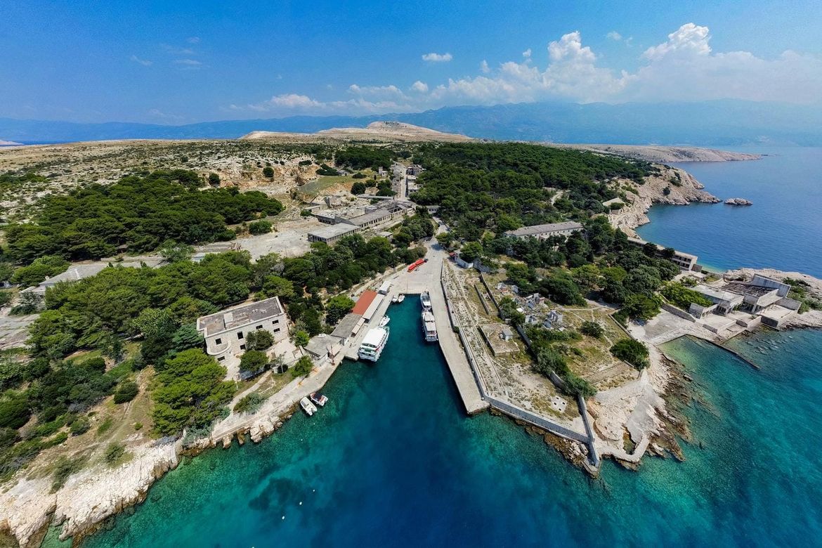 GOLI OTOK Ovako danas izgleda iz zraka!