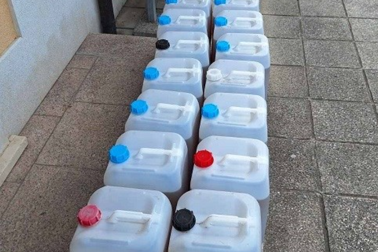 Zaustavili ga pokraj Rijeke i našli 350 litara rakije - kažnjen je!