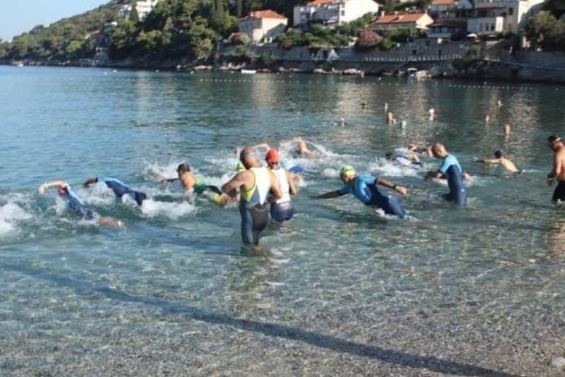 Akvatlon u uvali Lapad!