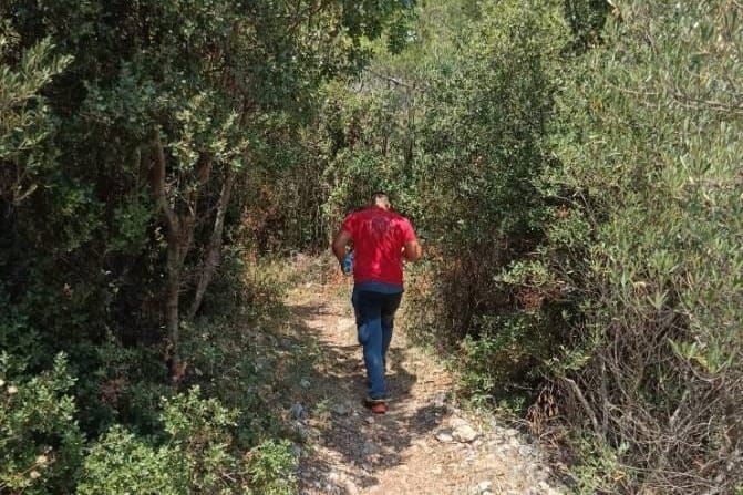 ISCRPLJENI I BEZ VODE Dvoje turista spašeno sa sv. Ilije iznad Orebića!