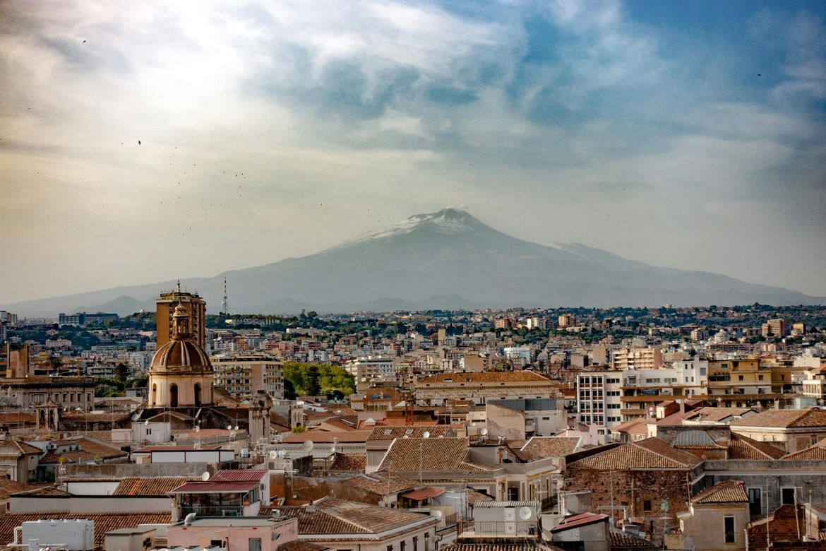 Na Siciliji erumpirala Etna - otkazani svi letovi!