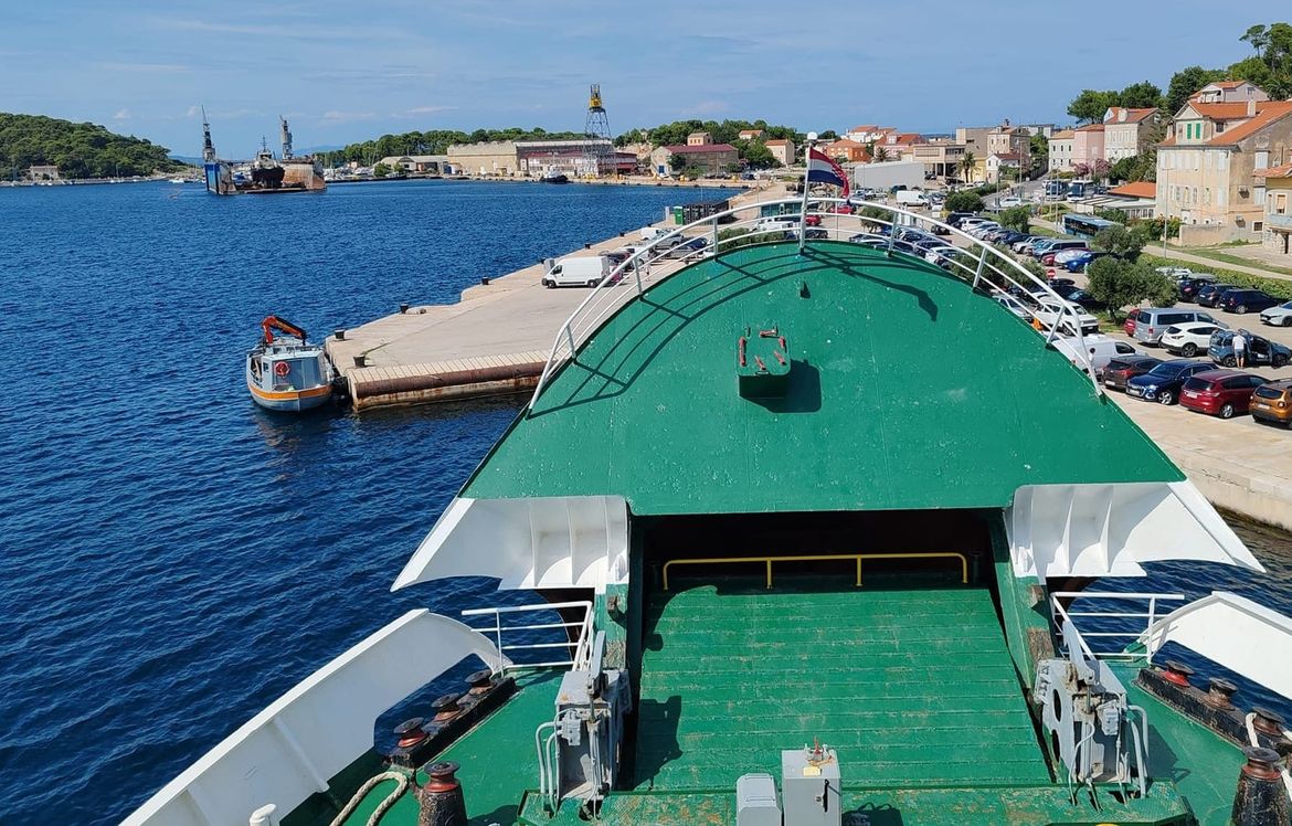 Policija o tragediji na Lošinju potvrdila: "Pala je rampa na tri osobe, dvoje je poginulih, jedna osoba je ozlijeđena!"