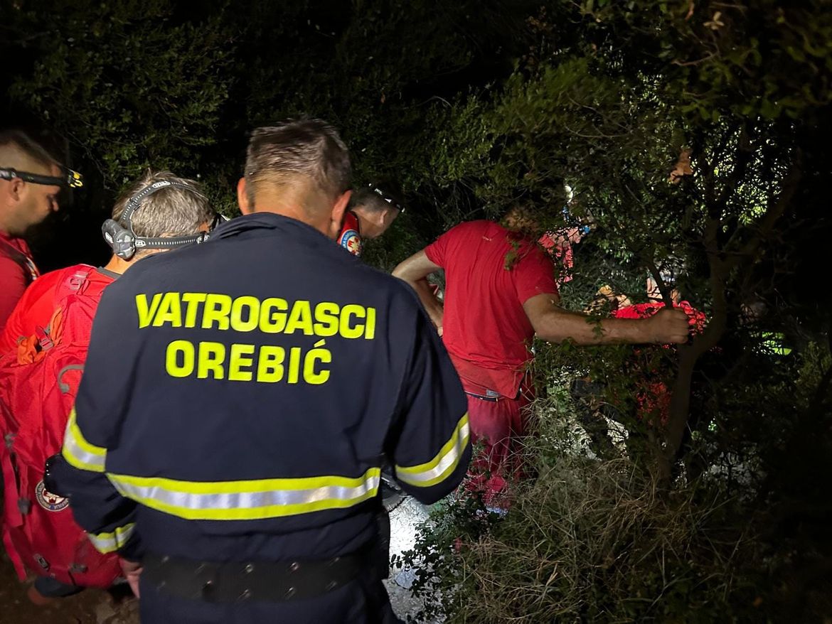 Strani planinar umro na Pelješcu, nije ga uspio spasiti ni HGSS