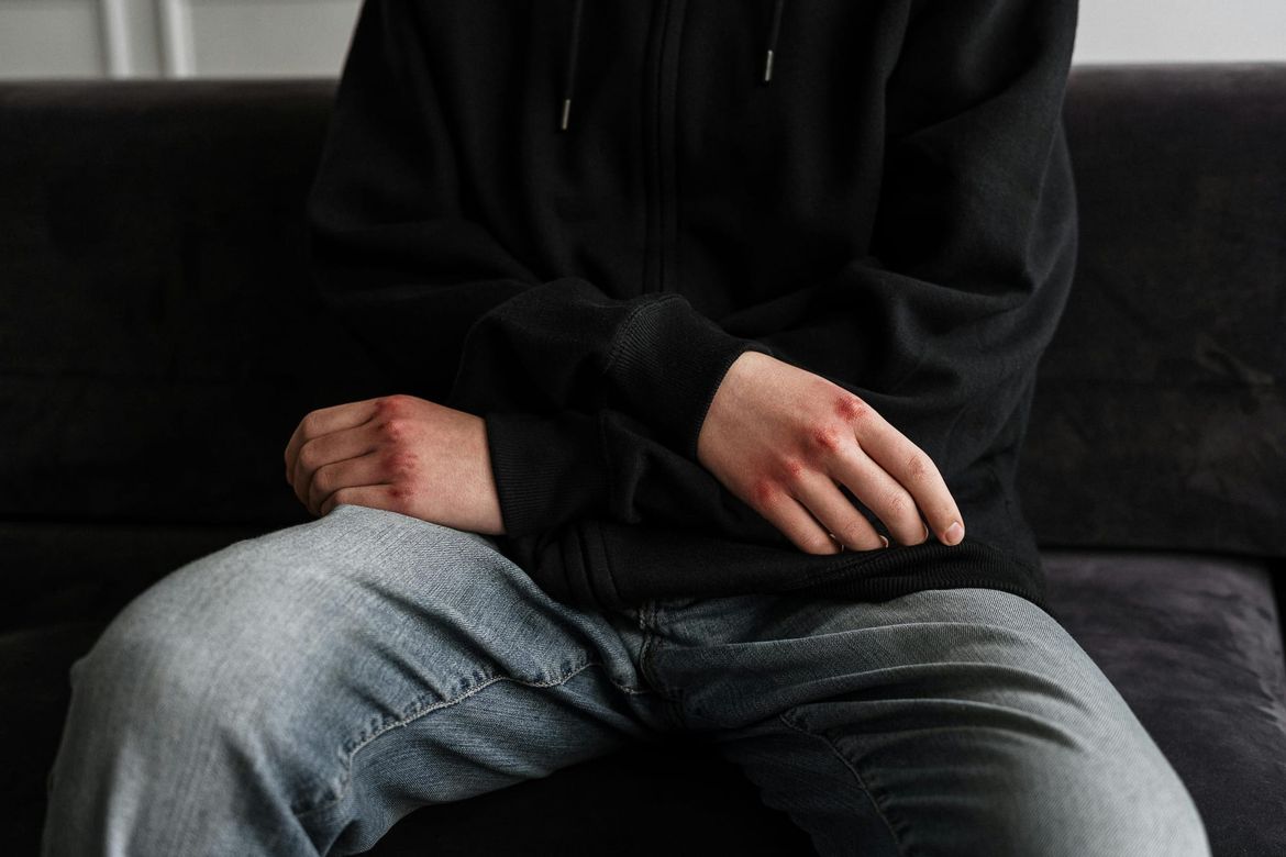 Mladi nasilnici u Kaštelima napali skupinu Poljaka - tražili su 1 euro!