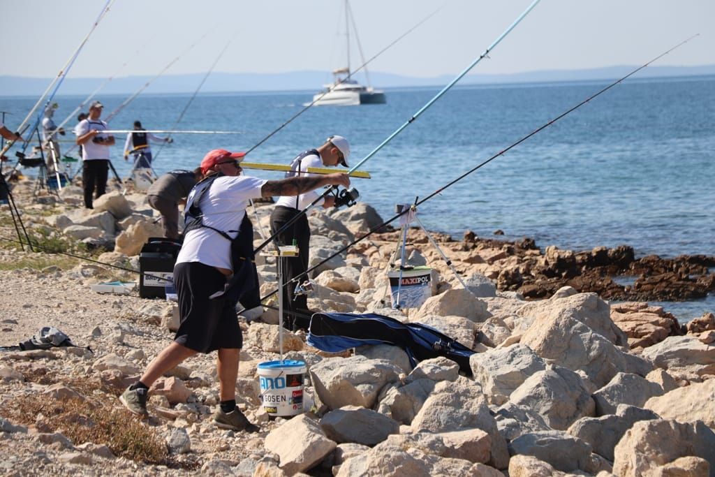 Međužupanijsko prvenstvo u sportskom ribolovu štapom s obale za seniore u Viru