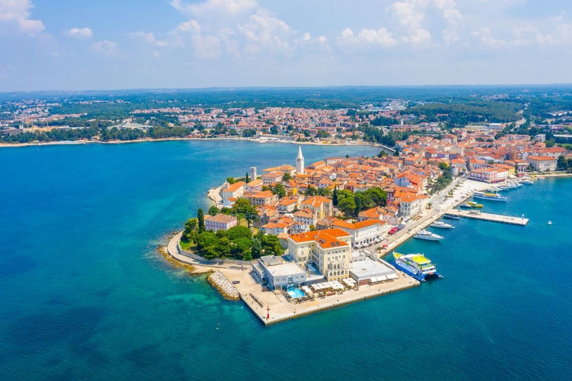 Nastavlja se vruće vrijeme, uz rijetke pljuskove