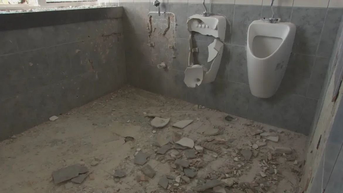 Velika materijalna šteta nakon eksplozije u splitskoj OŠ Meje