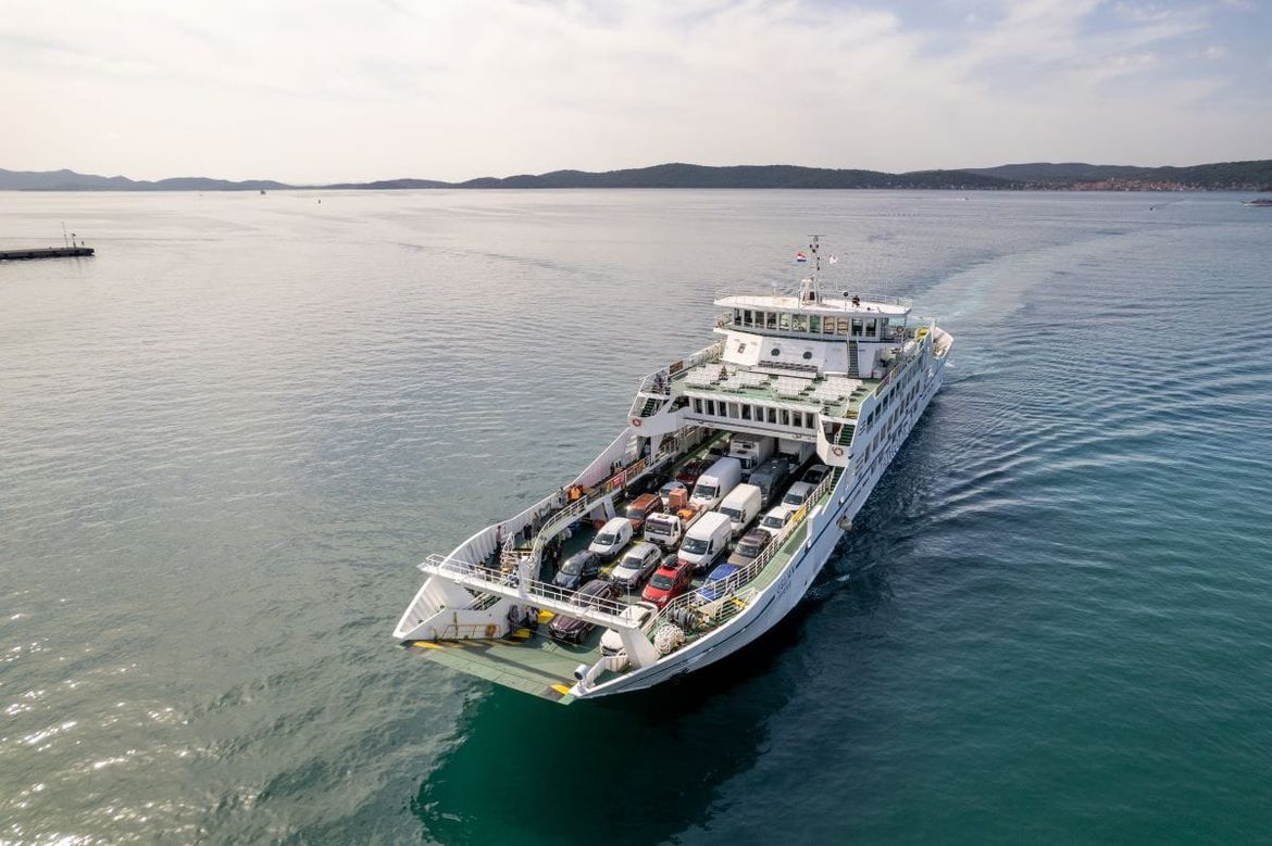 Povećan broj polazaka na trajektnoj liniji Preko-Ošljak-Gaženica (Zadar)