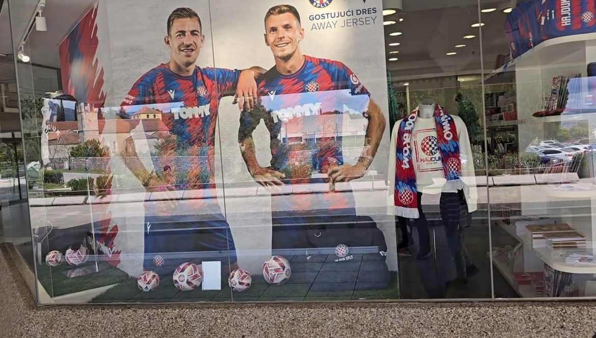 Priča iz fan shopa Hajduka koja vraća vjeru u ljude: "Sretan Božić (uranjeni)!"