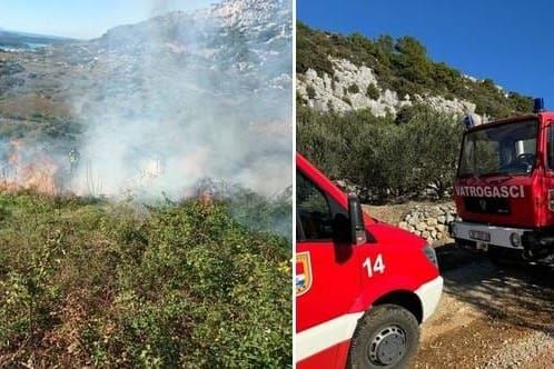 Gori na Hvaru, na terenu su vatrogasci