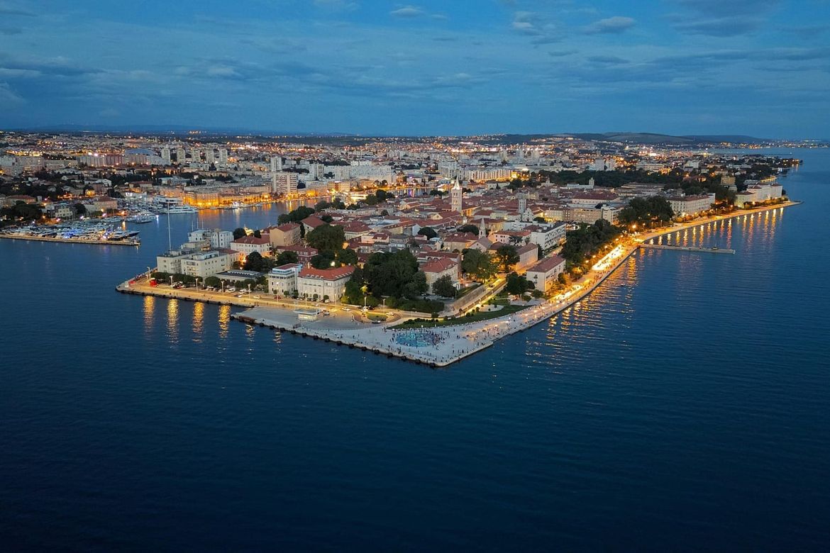 Novogodišnje kupanje na zadarskim Morskim orguljama